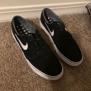 Nike Men’s Zoom Stefan Janoski